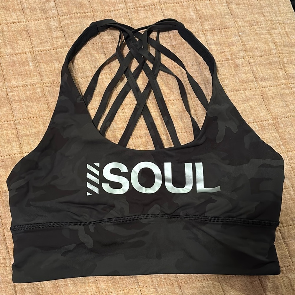 Soulcycle Lululemon sports bra size 8